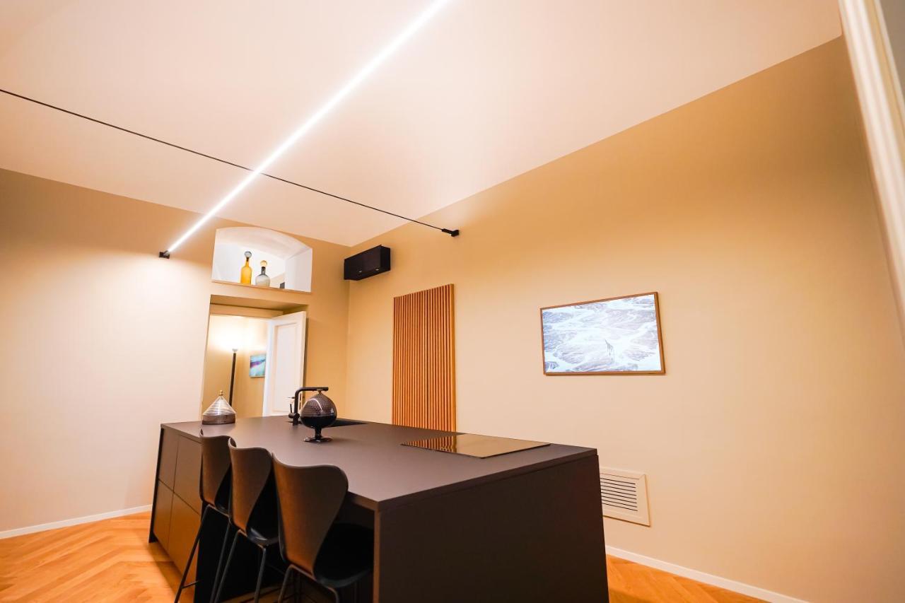 Meh Luxury Apartment City Centre 바리 외부 사진